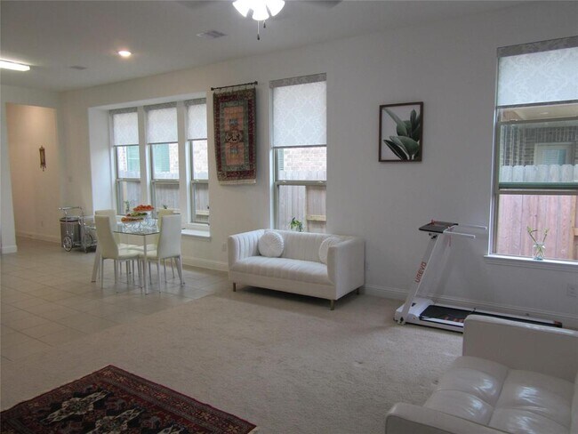 Foto del edificio - 7131 Poppyseed Trl