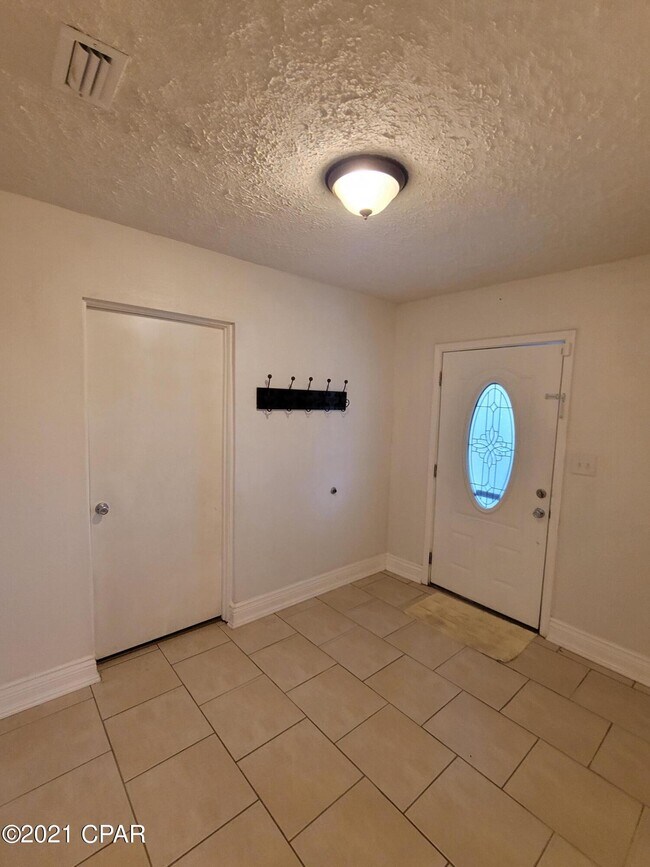 Foto del edificio - 2400 W 16th St