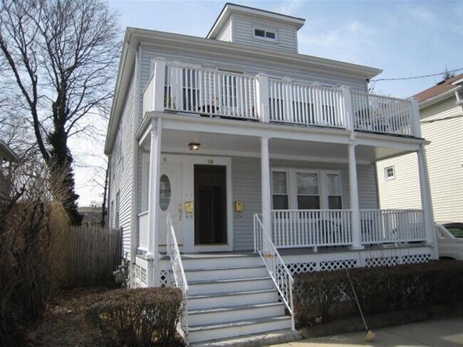 Building Photo - 10 Cady Ave