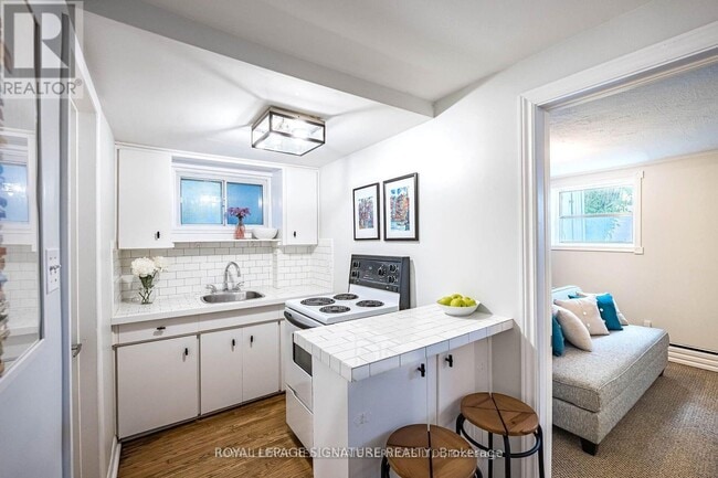 Building Photo - 6 Twelfth St