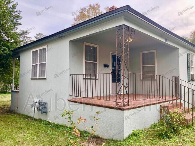 Building Photo - 512 Beaufort Dr
