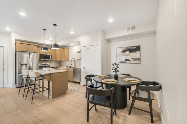 Building Photo - Lincoln Crossing Apartments unit 3107