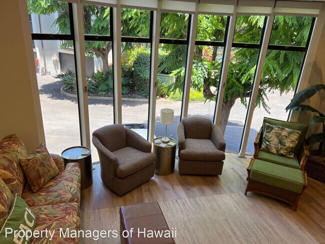 Building Photo - 3 br, 2.5 bath House - 5432 Lower Honoapii...
