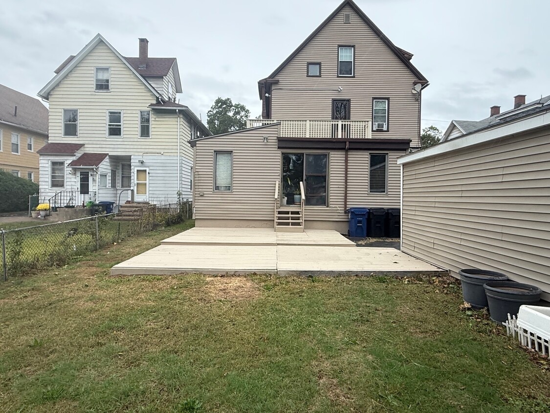 Foto principal - 134 Noble St