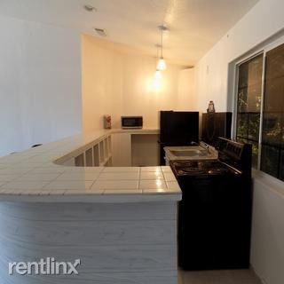 Foto del edificio - 11075 W Larch Rd