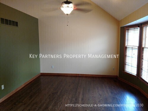 Foto del edificio - 15121 W 147th St