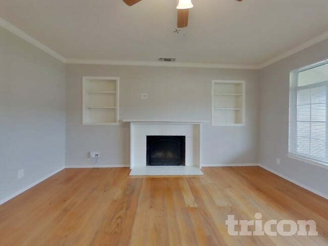 Building Photo - 7420 East Pkwy