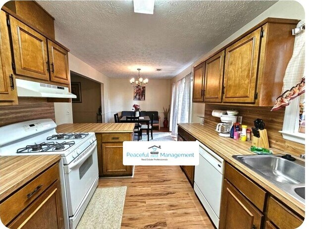Foto del edificio - 6206 Olde Towne Dr