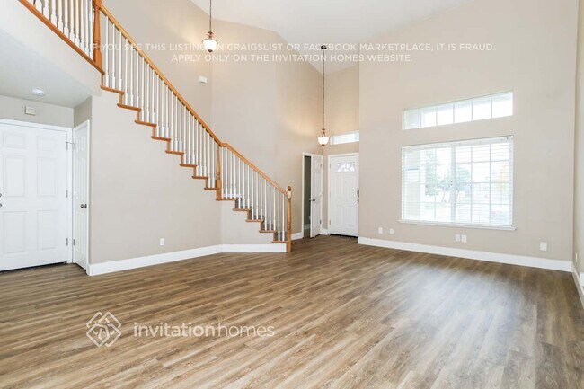 Foto del edificio - 823 Marsh Creek Dr