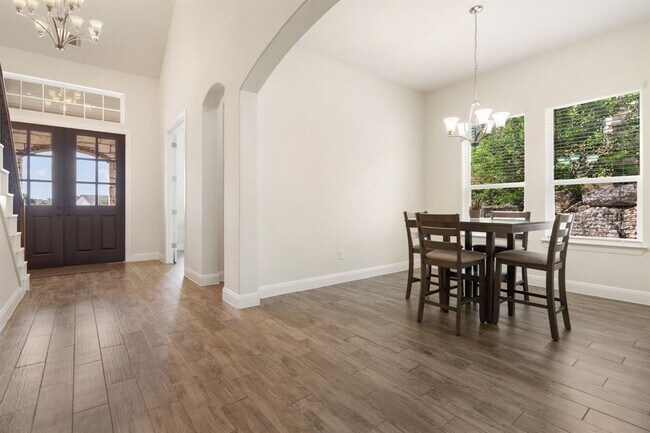 Building Photo - 2304 Arroyo Grande