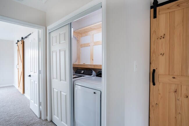 Foto del edificio - 6107 Margaret Ct