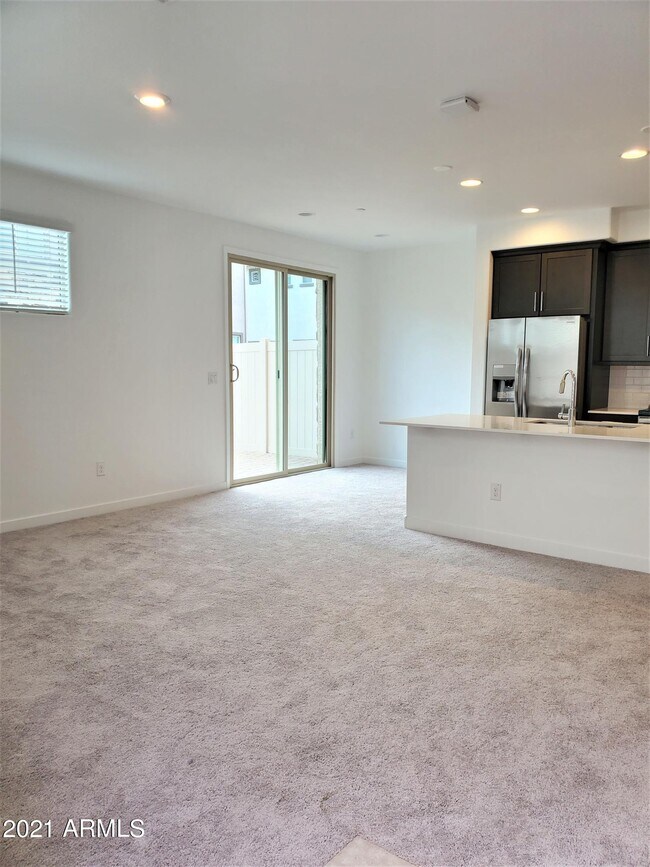 Foto del edificio - 4100 E Pinelake Way