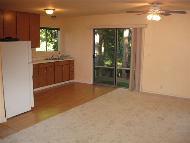 Building Photo - 298 Burrell Ct