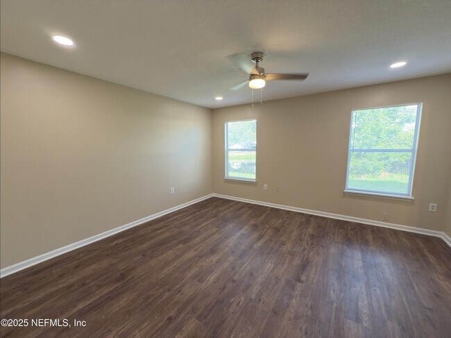 Foto del edificio - 13555 Ashford Wood Ct W