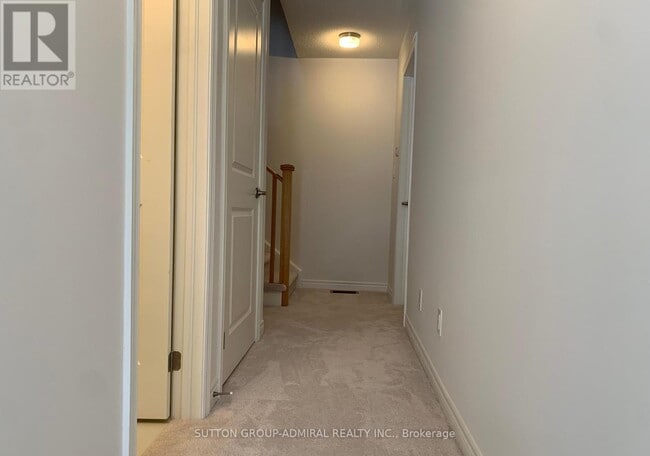 Building Photo - 2023 Cameron Lott Cres