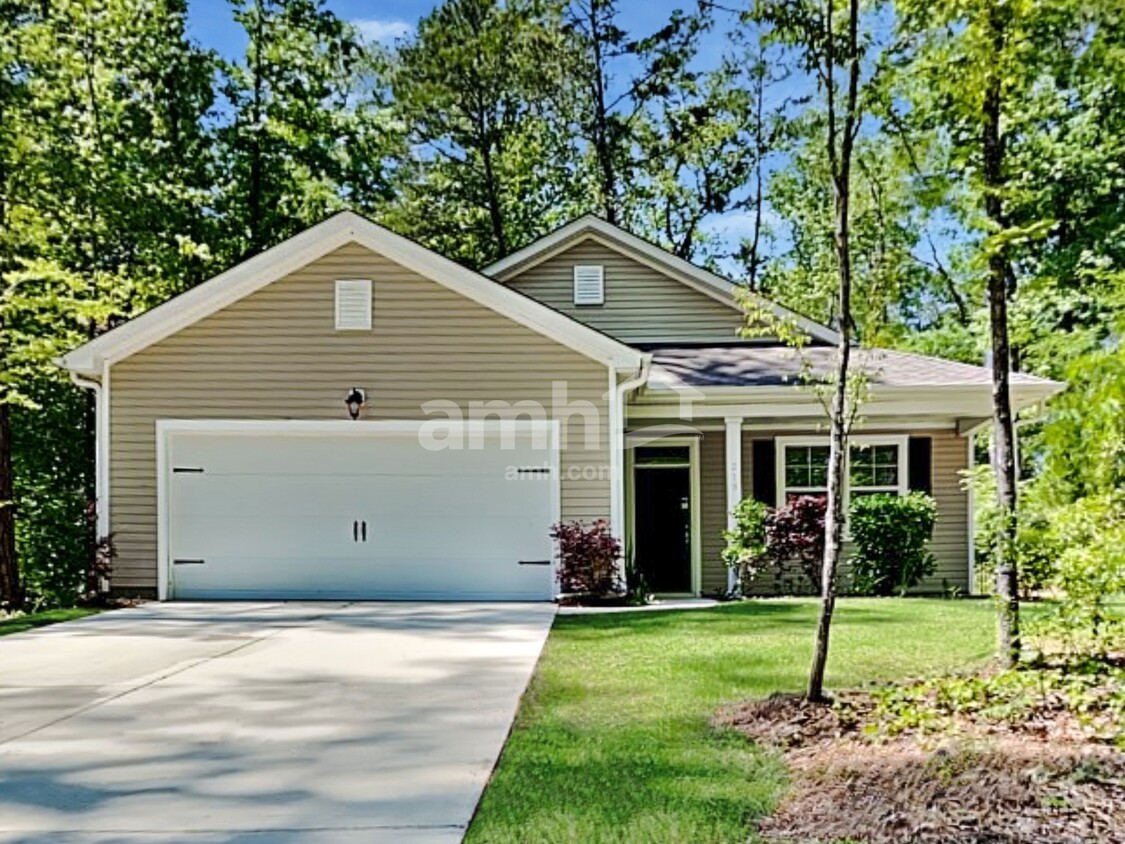 Primary Photo - 219 Swan Drive