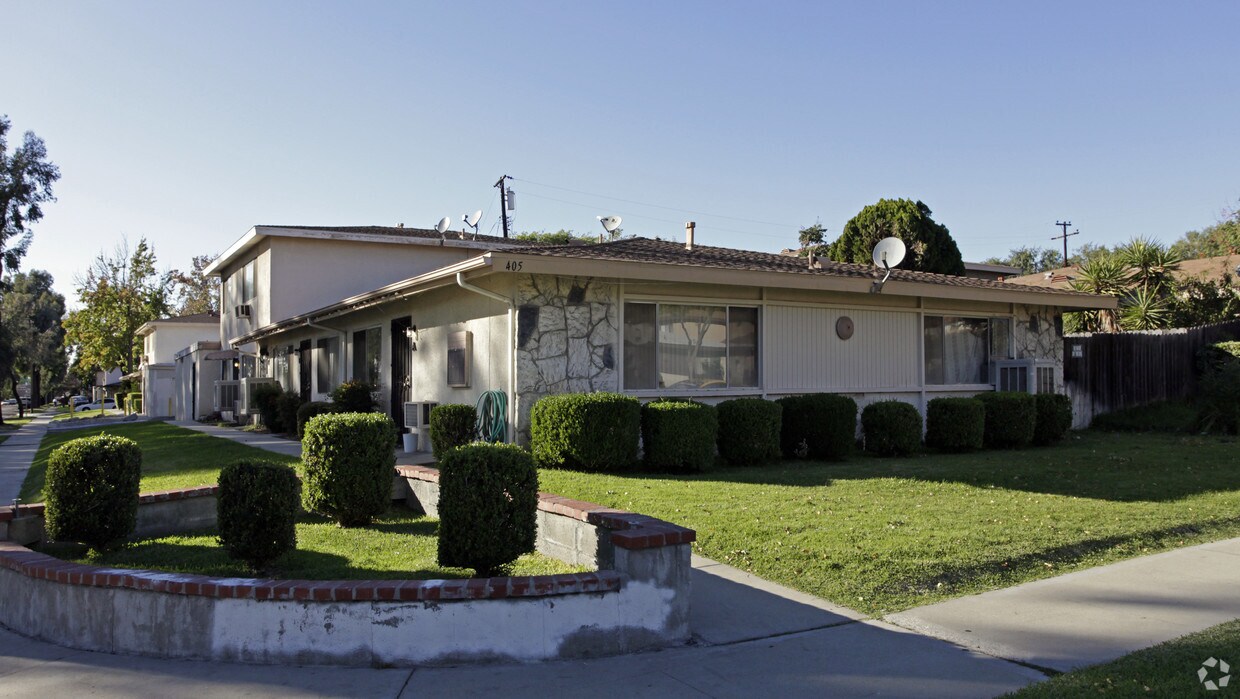 Primary Photo - 405 Silverwood Ave