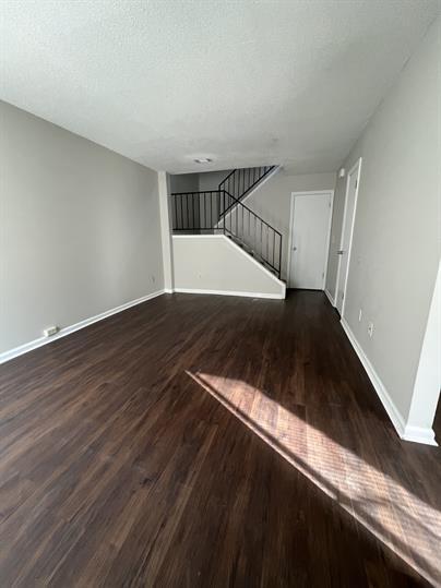 Foto del edificio - 327 Beverly St