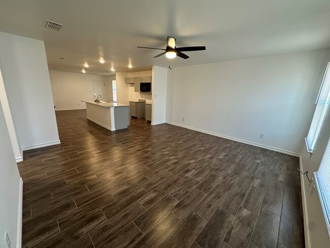 Foto del edificio - 3512 S County Rd 1307 1/2