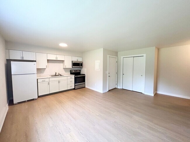 Foto del edificio - 30 Black Creek