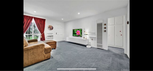 Photo - 660 S Glassell St Apartment