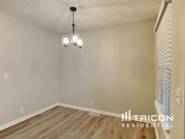 Foto del edificio - 2877 Call Hill Rd