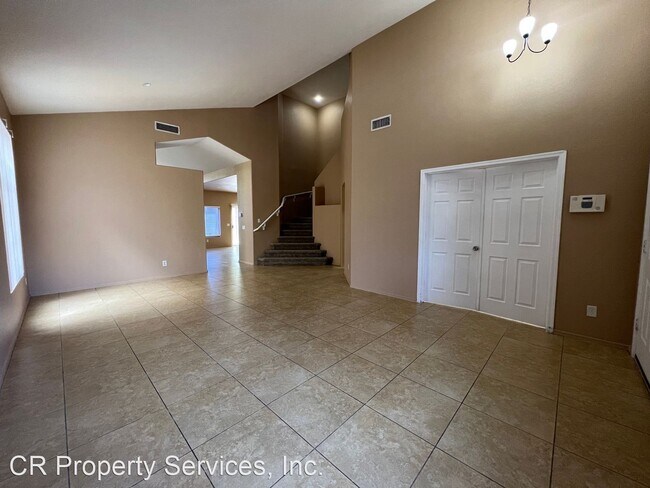 Building Photo - 5 br, 3 bath House - 13022 W Gelding Dr