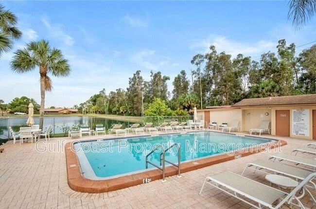 Building Photo - 6492 Royal Woods Dr