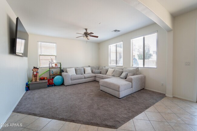 Building Photo - 42592 W Somerset Dr