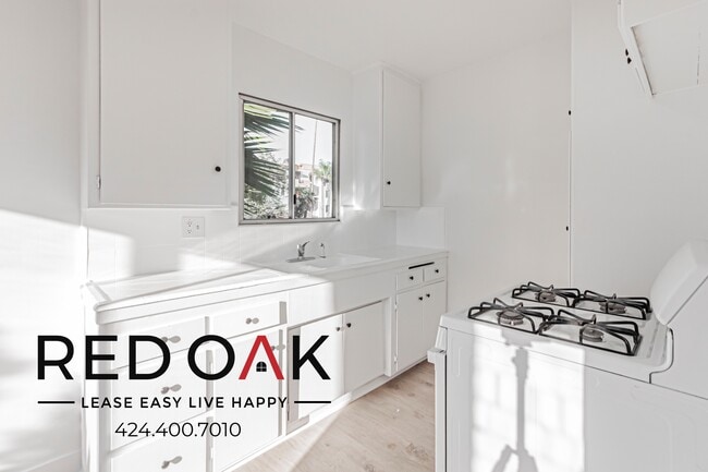 Foto del edificio - 19148 Sherman Way