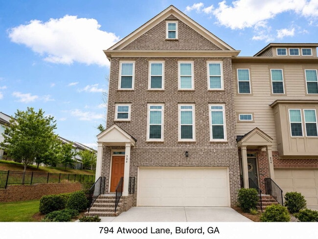 Like-New 3BR/3.5BA End-Unit Townhome in Buford – Near Suwanee Town Center and Mall of Georgia - Like-New 3BR/3.5BA End-Unit Townhome in Buford – Near Suwanee Town Center and Mall of Georgia
