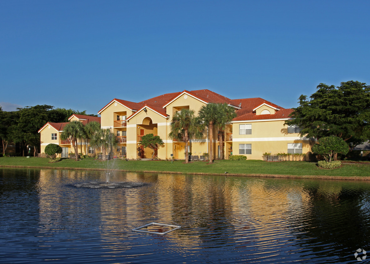 Primary Photo - South Palm Place Condominium Homes