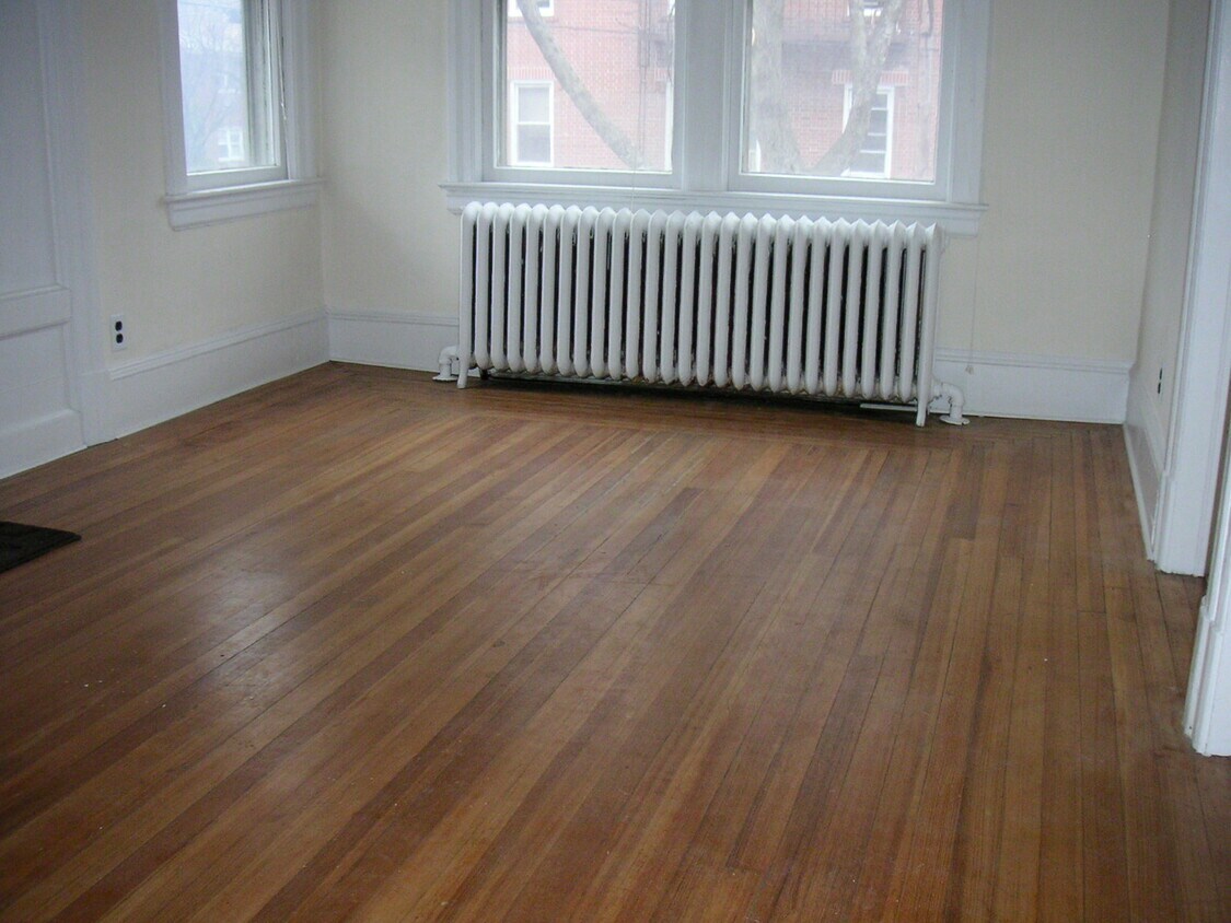 127 Silver Lake Rd, Staten Island, NY 10301 Apartments Staten Island