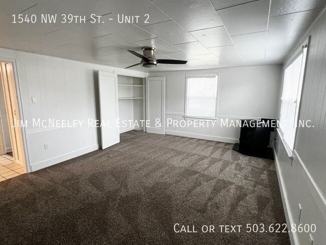 Building Photo - Cozy & Quiet 1 Bedroom Unit On Main Level