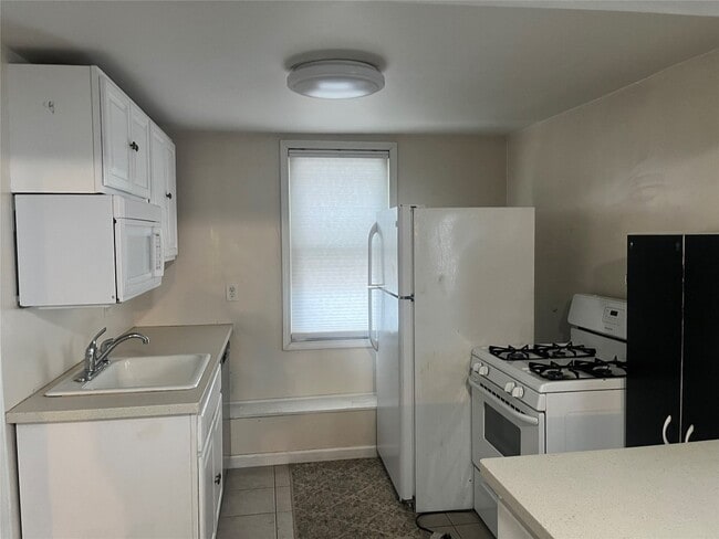 Foto del edificio - 75 N Baldwin St