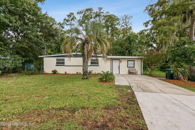 Building Photo - 1766 Brookview Dr S