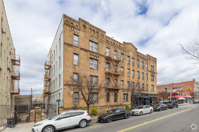 Alternate view - 210 E 51st St
