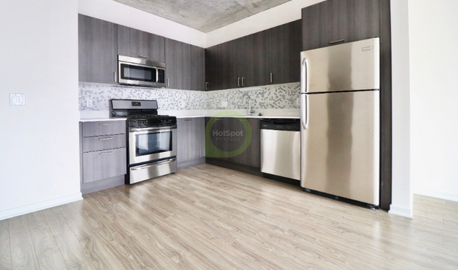 Foto del edificio - 1333 E 14th St