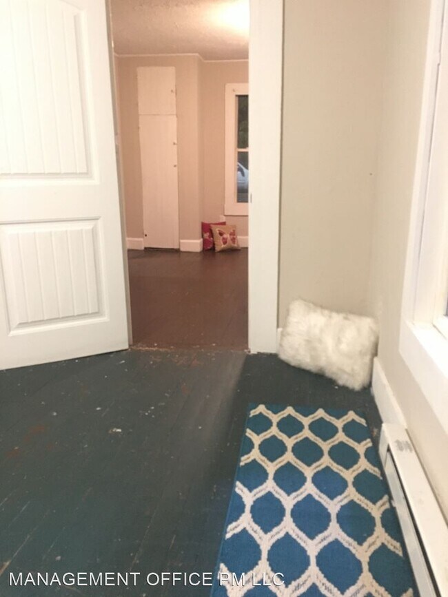 Building Photo - 313 S Weldon St