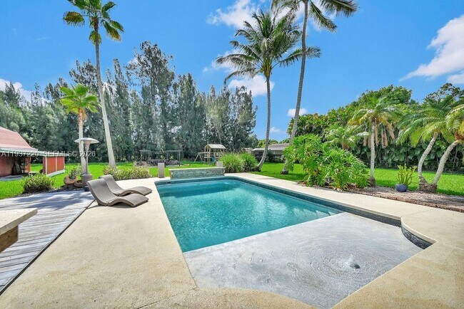 Foto del edificio - 5300 SW 162nd Ave