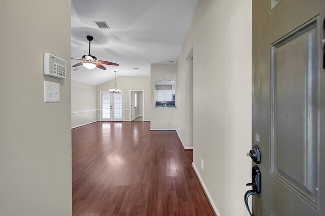 Foto del edificio - 222 Lazy Ln