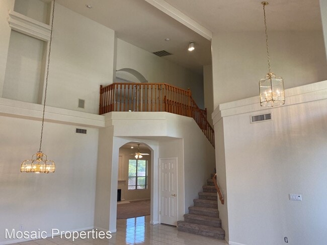 Building Photo - 5 br, 3 bath House - 5561 W Park Ave