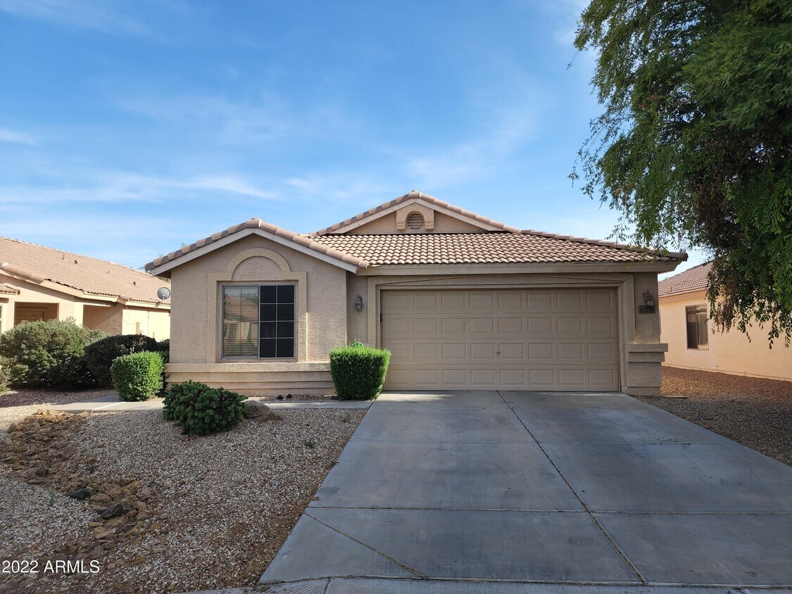 13217 W Mauna Loa Ln, Surprise, AZ 85379 House Rental in Surprise, AZ