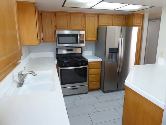 Foto del edificio - COMING SOON! Live Oaks Community 3 Bedroom...