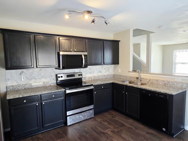 Building Photo - 7109 Little Mohican Dr
