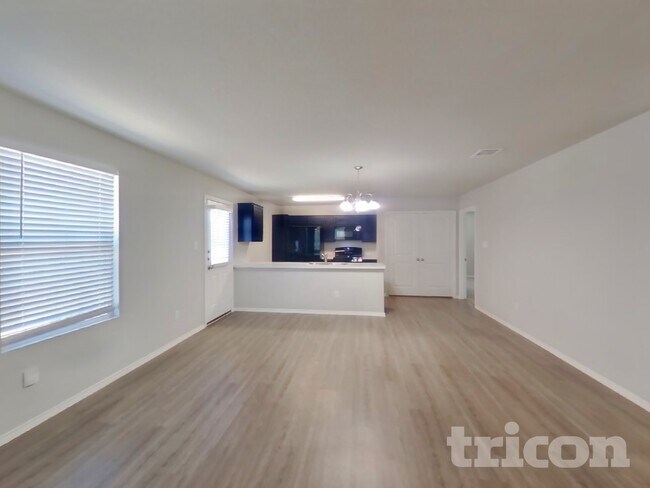 Foto del edificio - 7422 Summer Blossom Ct