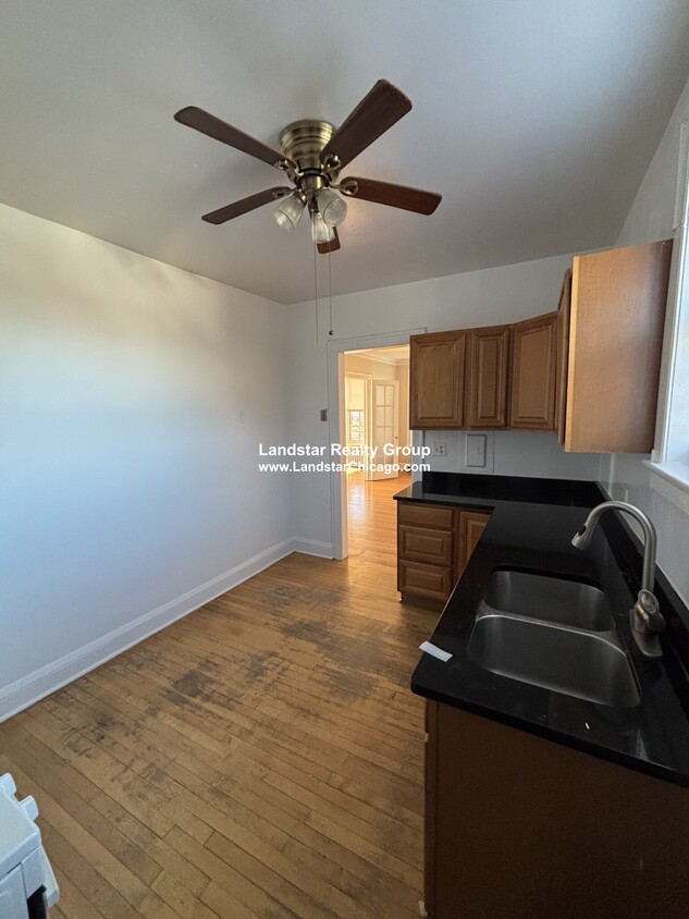 Foto principal - 913 Elmwood Ave