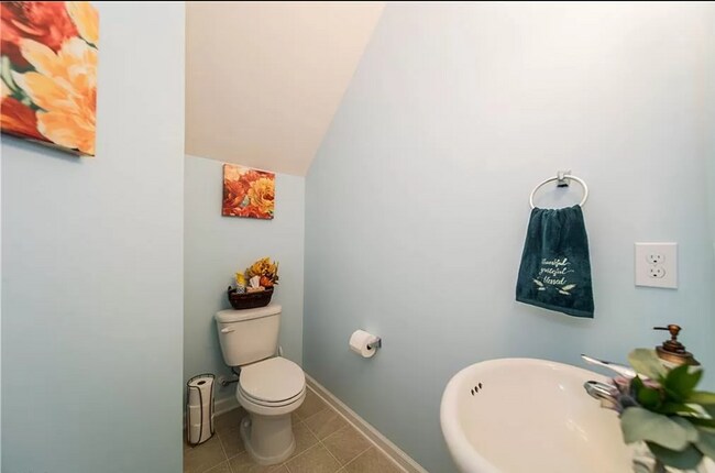 Foto del edificio - 2411 Hartfield Cir
