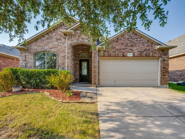 Foto del edificio - 3213 Hornbeam St