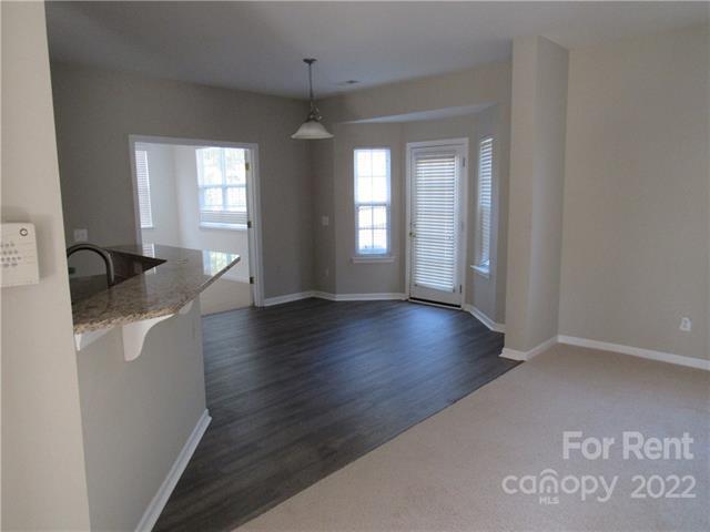 Building Photo - 10926 Sedgemoor Ln